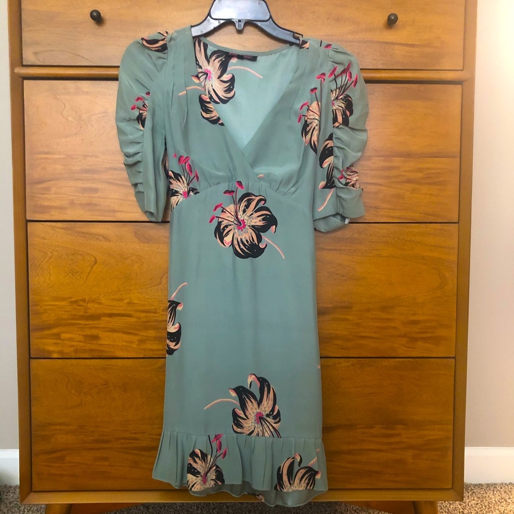 Betsey Johnson dress